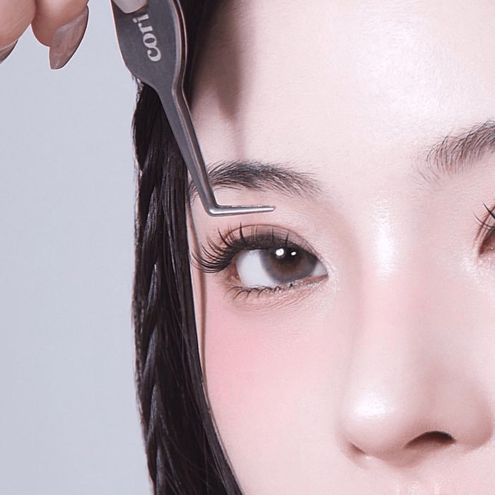 Coringco Toktokhara Pro Fit Tweezer | La Cosmetique